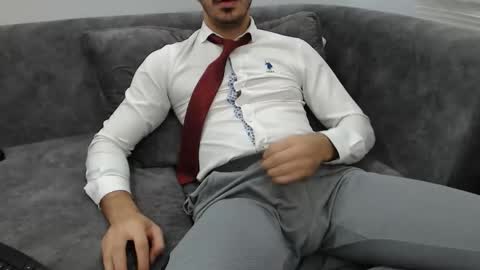 Snapshot of dirtyybooyy77 chatting on 28, 10, 2025 dirtyybooyy77 online show from 28, 10, 2025