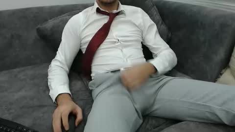 Snapshot of dirtyybooyy77 chatting on 28, 10, 2025 dirtyybooyy77 online show from 28, 10, 2025