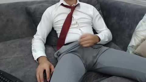 Snapshot of dirtyybooyy77 chatting on 2, 11, 2025 dirtyybooyy77 online show from 2, 11, 2025