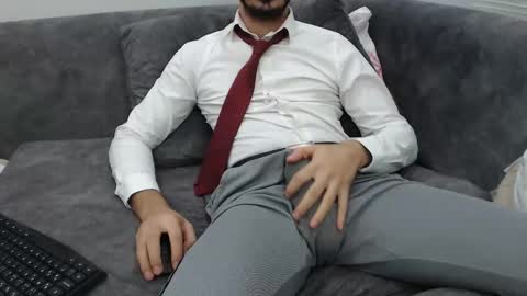 Snapshot of dirtyybooyy77 chatting on 17, 11, 2025 dirtyybooyy77 online show from 17, 11, 2025