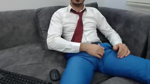 Snapshot of dirtyybooyy77 chatting on 29, 11, 2025 dirtyybooyy77 online show from 29, 11, 2025