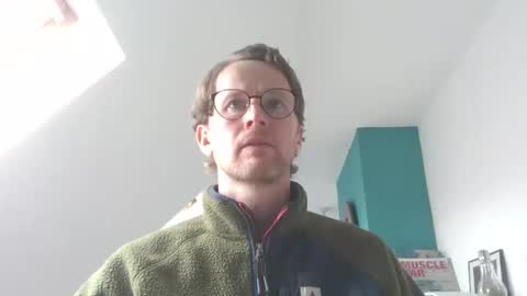 Snapshot of discovery_99 chatting on 24, 10, 2025 discovery_99 online show from 24, 10, 2025