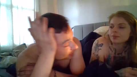 disfrutocouple online show from 28, 4, 2026