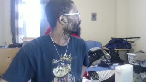 Snapshot of disr3sp3ctfully_dipp3d chatting on 10, 12, 2024 Your Best Worst Nightmare online show from 10, 12, 2024