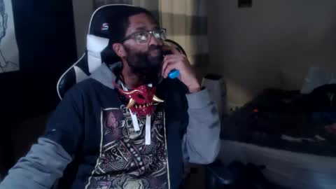 Snapshot of disr3sp3ctfully_dipp3d chatting on 1, 11, 2025 Your Best Worst Nightmare online show from 1, 11, 2025