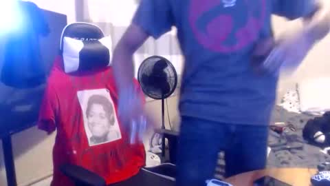 Snapshot of disr3sp3ctfully_dipp3d chatting on 23, 11, 2025 Your Best Worst Nightmare online show from 23, 11, 2025