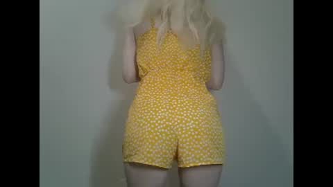 DitaMilton online show from 18, 2, 2025