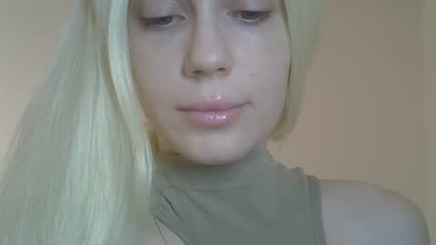 DitaMilton online show from 8, 4, 2026