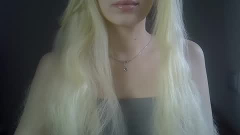 DitaMilton online show from 25, 4, 2026