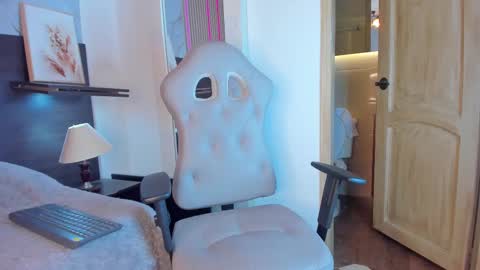 Snapshot of diva_kma chatting on 18, 2, 2025 Alejandra online show from 18, 2, 2025