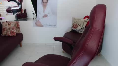 Snapshot of diva_milf chatting on 14, 1, 2025 Diva online show from 14, 1, 2025