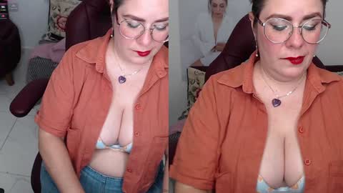 Snapshot of diva_milf chatting on 9, 2, 2025 Diva online show from 9, 2, 2025