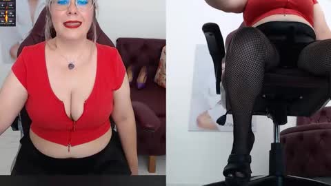 Snapshot of diva_milf chatting on 6, 10, 2025 Diva online show from 6, 10, 2025