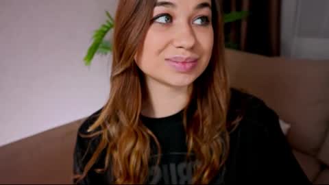 Snapshot of divetagrace chatting on 13, 2, 2025 Tia online show from 13, 2, 2025