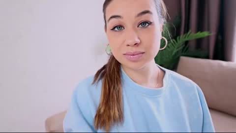 Snapshot of divetagrace chatting on 22, 2, 2025 Tia online show from 22, 2, 2025