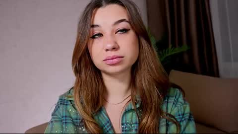 Snapshot of divetagrace chatting on 23, 2, 2025 Tia online show from 23, 2, 2025