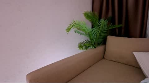 Snapshot of divetagrace chatting on 1, 3, 2025 Tia online show from 1, 3, 2025