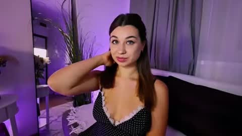 Snapshot of divetagrace chatting on 9, 9, 2025 Tia online show from 9, 9, 2025