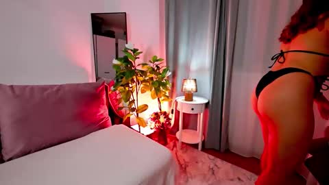 Snapshot of divetagrace chatting on 5, 11, 2025 Tia online show from 5, 11, 2025