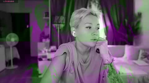 Miss Kim online show from 15, 7, 2026