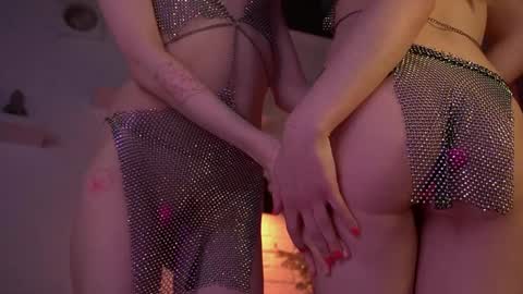 Eva and Lucia online show from 21, 12, 2024