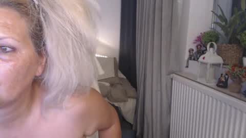 Snapshot of divineblond chatting on 11, 6, 2026 Alexxa online show from 11, 6, 2026