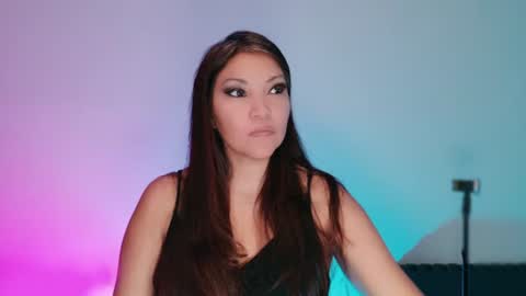 DivineLynn online show from 6, 8, 2026