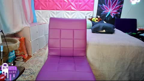 Jade Divyne online show from 4, 12, 2024