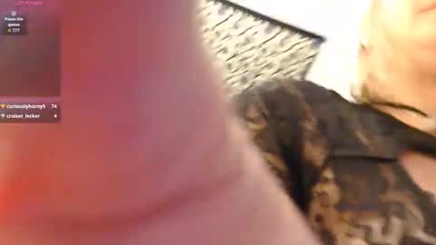 Snapshot of dixie_comanche chatting on 27, 9, 2025 dixie_comanche online show from 27, 9, 2025