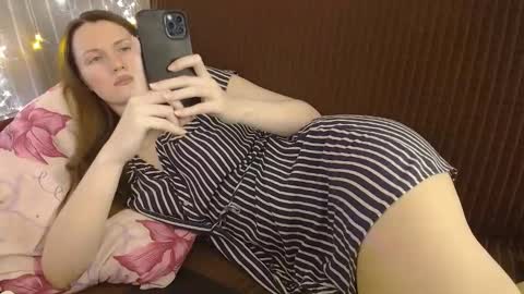Snapshot of dixiemiller chatting on 24, 9, 2025 Dixiemiller online show from 24, 9, 2025