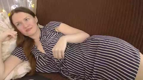 Snapshot of dixiemiller chatting on 17, 10, 2025 Dixiemiller online show from 17, 10, 2025