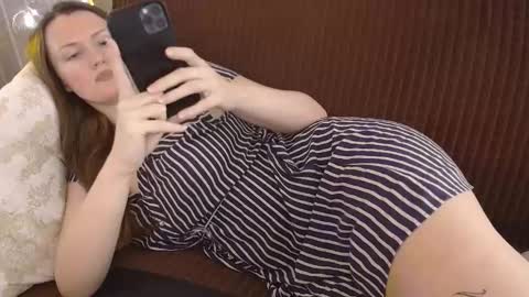 Snapshot of dixiemiller chatting on 28, 10, 2025 Dixiemiller online show from 28, 10, 2025