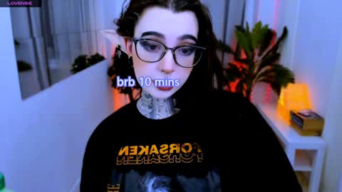 Snapshot of dixipixi_ chatting on 7, 2, 2025 dixipixi_ online show from 7, 2, 2025