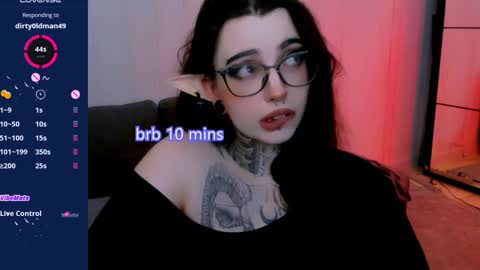 Snapshot of dixipixi_ chatting on 6, 3, 2025 dixipixi_ online show from 6, 3, 2025