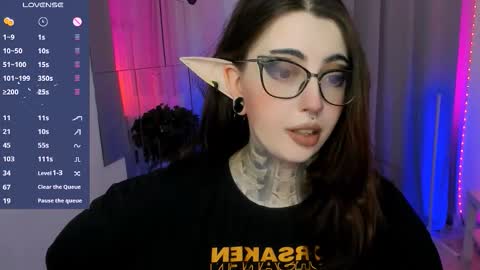 Snapshot of dixipixi_ chatting on 19, 9, 2025 dixipixi_ online show from 19, 9, 2025