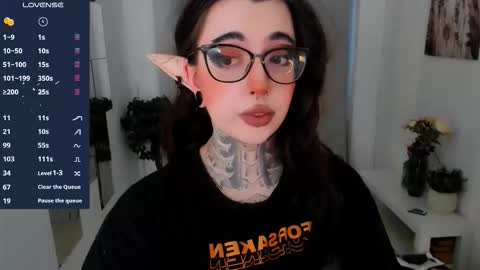 Snapshot of dixipixi_ chatting on 12, 10, 2025 dixipixi_ online show from 12, 10, 2025