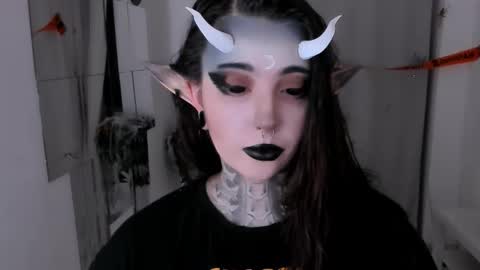 Snapshot of dixipixi_ chatting on 26, 10, 2025 dixipixi_ online show from 26, 10, 2025