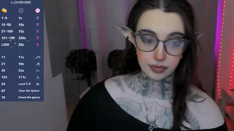 Snapshot of dixipixi_ chatting on 13, 11, 2025 dixipixi_ online show from 13, 11, 2025