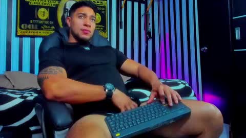 Snapshot of dixon_ray_ chatting on 24, 12, 2024 Dixon online show from 24, 12, 2024