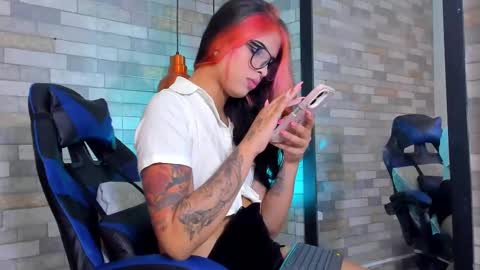 Snapshot of dixypalmer chatting on 28, 9, 2025 DixyPalmer online show from 28, 9, 2025