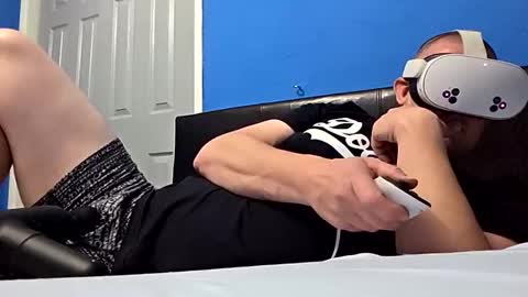 Snapshot of djcloudy22223 chatting on 18, 11, 2025 djcloudy22223 online show from 18, 11, 2025