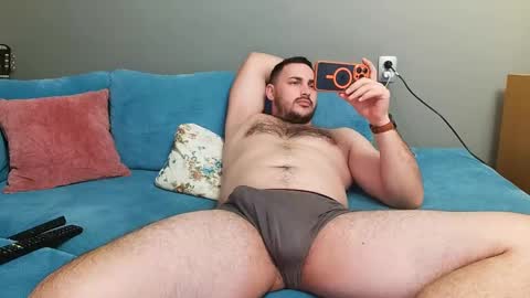 STR8 BOYv online show from 7, 1, 2025
