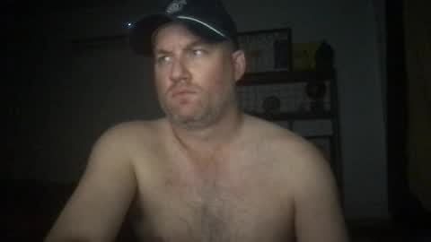 Snapshot of djswpy chatting on 11, 3, 2026 TriflinYoBitch online show from 11, 3, 2026