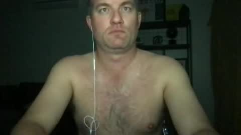 Snapshot of djswpy chatting on 25, 3, 2026 TriflinYoBitch online show from 25, 3, 2026