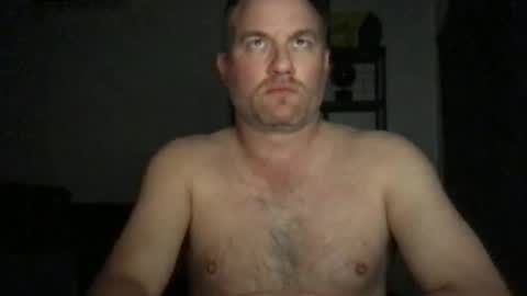 Snapshot of djswpy chatting on 31, 3, 2026 TriflinYoBitch online show from 31, 3, 2026