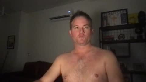 TriflinYoBitch online show from 11, 11, 2025