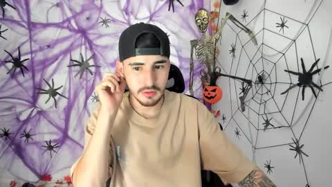 Snapshot of dmitrisanders1 chatting on 28, 9, 2025 Maybe in pvt online show from 28, 9, 2025