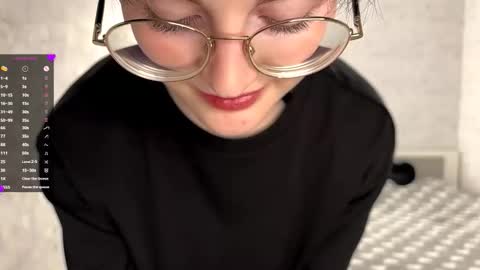 Annie PVT IS OPEN online show from 17, 10, 2025