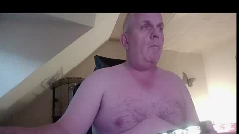 doggy2629 online show from 27, 7, 2026