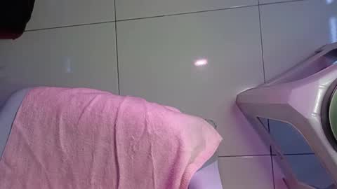 Snapshot of doggyman523 chatting on 29, 12, 2024 asian little tiger online show from 29, 12, 2024